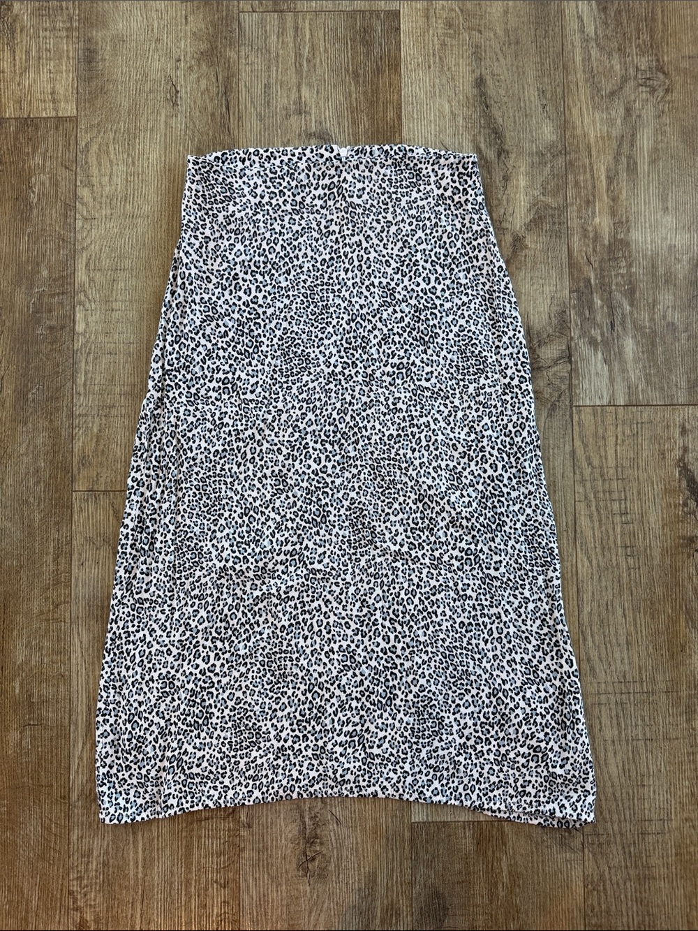 Brandy Melville Leopard Print Midi Skirt